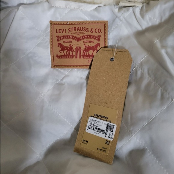 NWT Levi’s Sherpa jacket - Picture 3 of 3